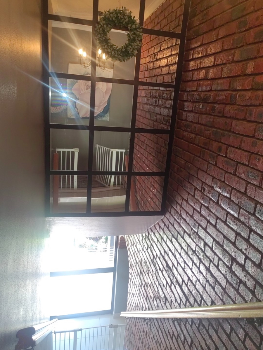 4 Bedroom Property for Sale in Hillcrest Northern Cape